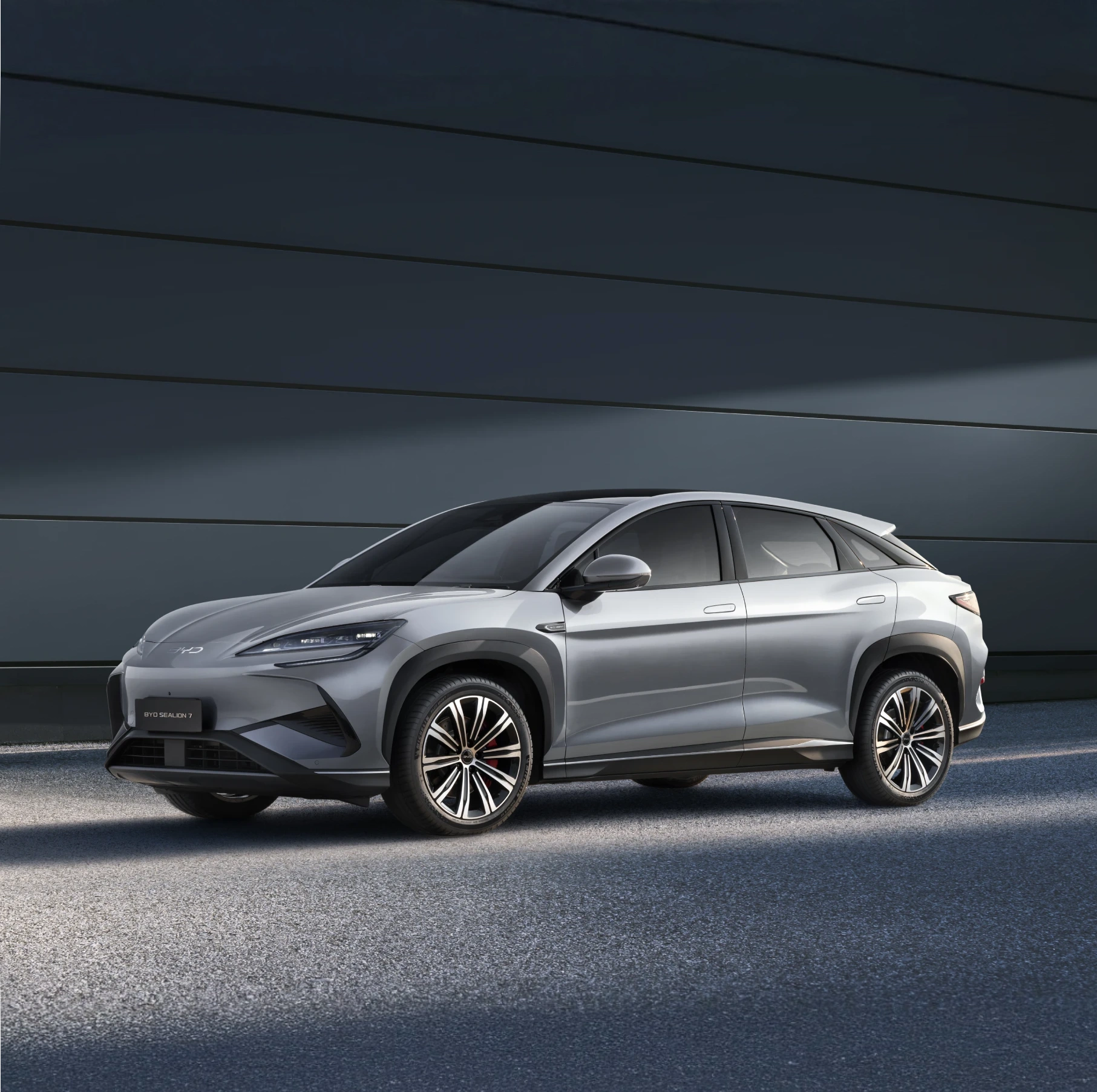 BYD Sealion 7